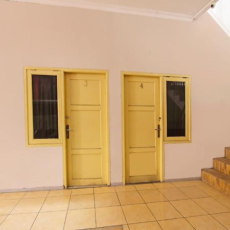 Oyo 3060 Al Fatih Guest House Syariah Tegal  Dış mekan fotoğraf